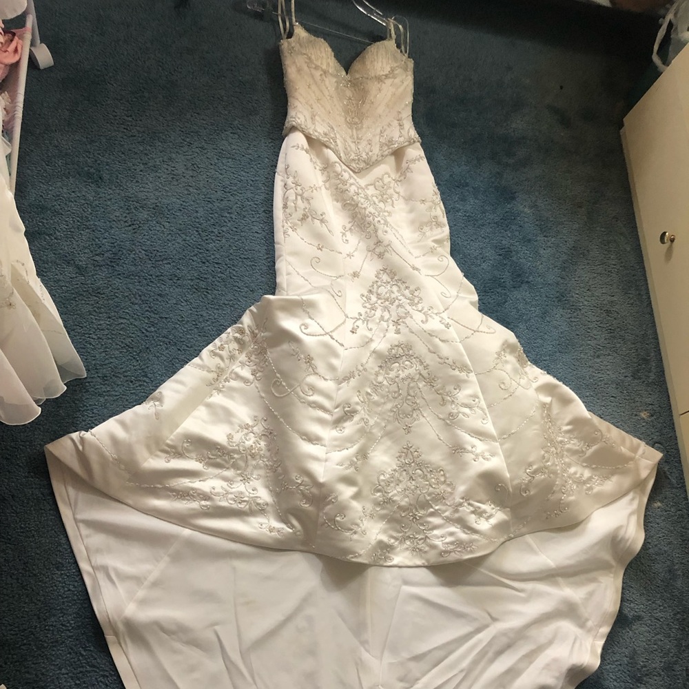 Wedding dress